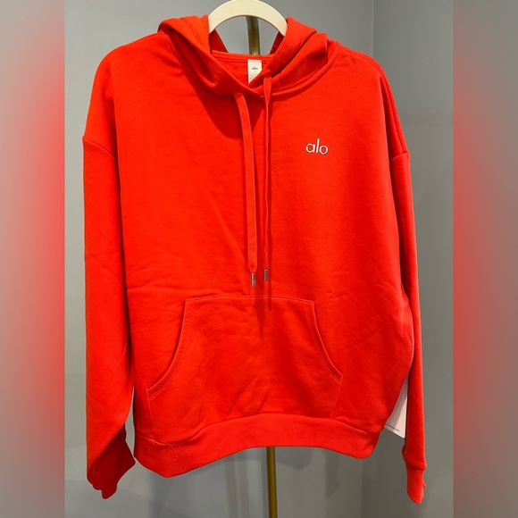 NWT ALO ACCOLADE HOODIE